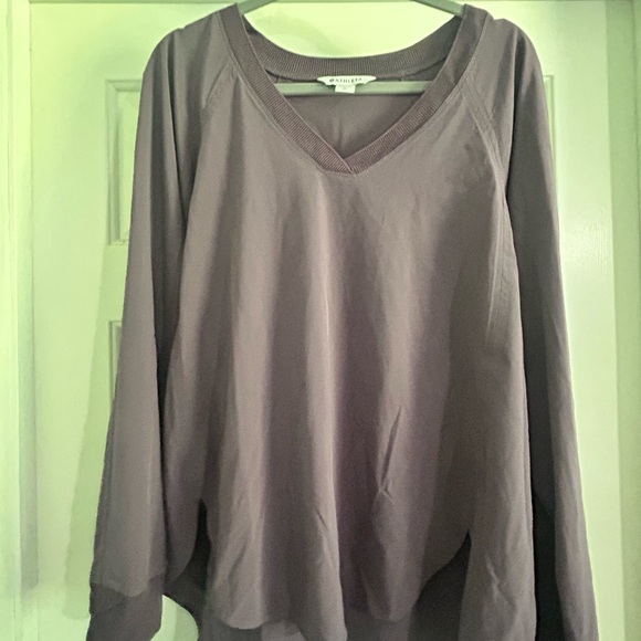 Athleta Tops - Athleta zephyr V-Neck Long Sleeve Top - Purple size xl